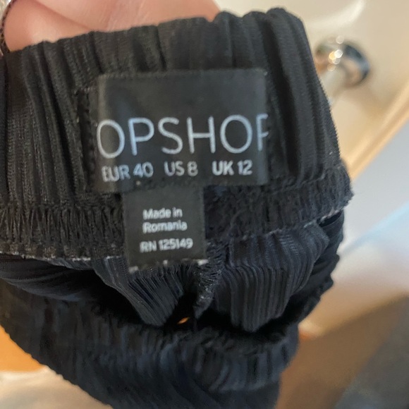 Topshop Black Pleated Pants - Picture 3 of 3